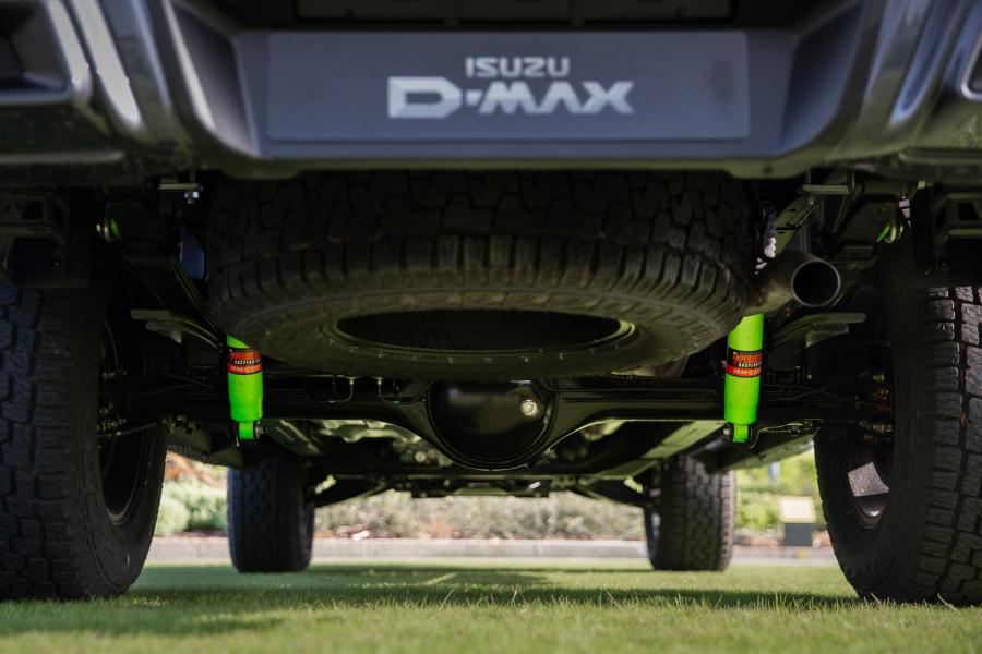 Днище и подвеска Isuzu D-Max XTR Colour Edition 2020 года  (UK) (фото 17 из 23)